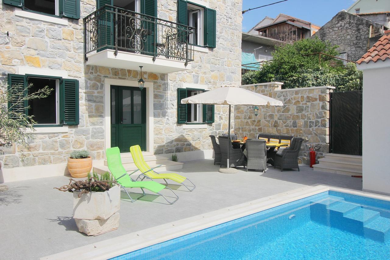Villa Filipetti With Heated Pool Макарска Экстерьер фото
